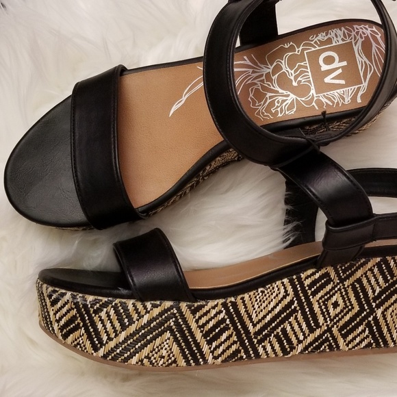 Dolce vita ankle strap Platform sandals - Picture 2 of 7